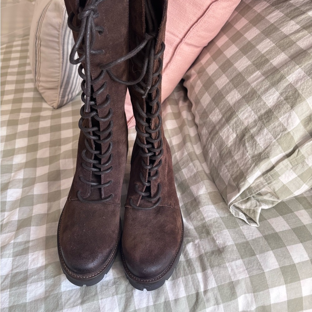 Exquisite retired style boots from Celtic and Co LIKE NEW
